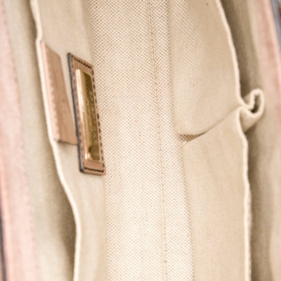 EUC! Gucci Nude Patent Leather Shoulder Bag - Picture 6 of 6